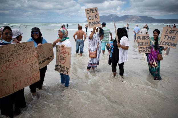 South Africa church and beach-goers protest over lockdown