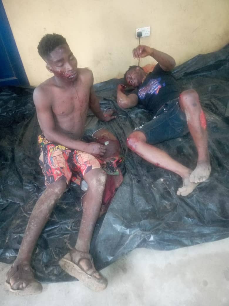Trotro Driver hits 2 Armed Robbers into a Gutter at Sowutuom