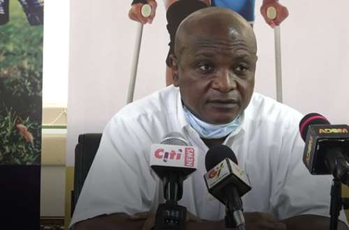Togbe Afede XIV has pledged to construct a 5000 capacity stadium at Pobiman