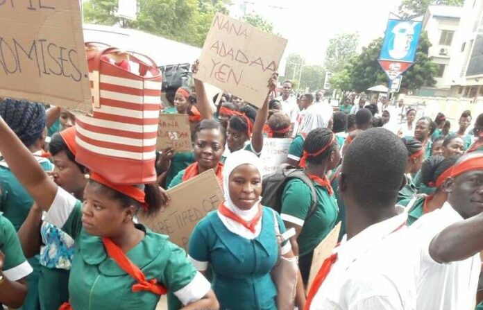 ‘We’re hungry’: Unemployed nurses demonstrate to demand immediate posting