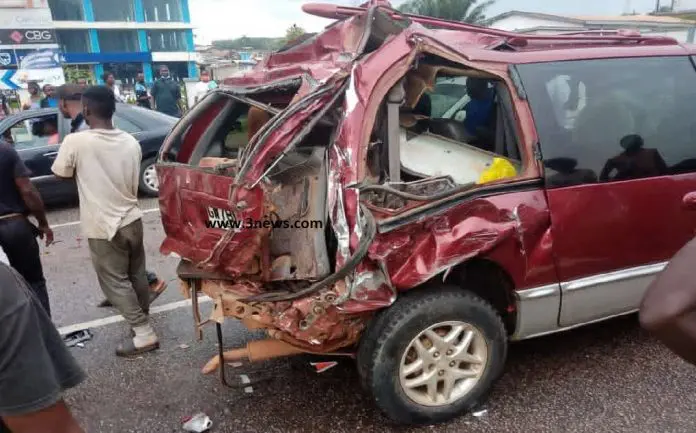 ‘Akoma Mu Nsem’ crew saved after timber truck fails brake at Asokwa