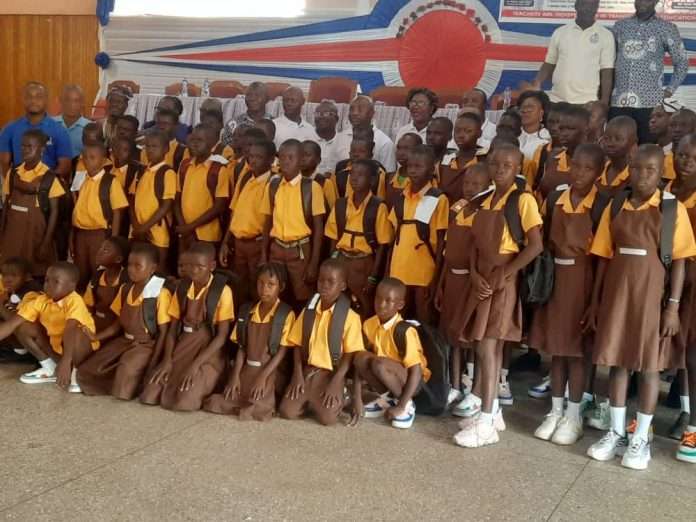 50 pupils in N\R receive uniforms, exercise books fron GNAT