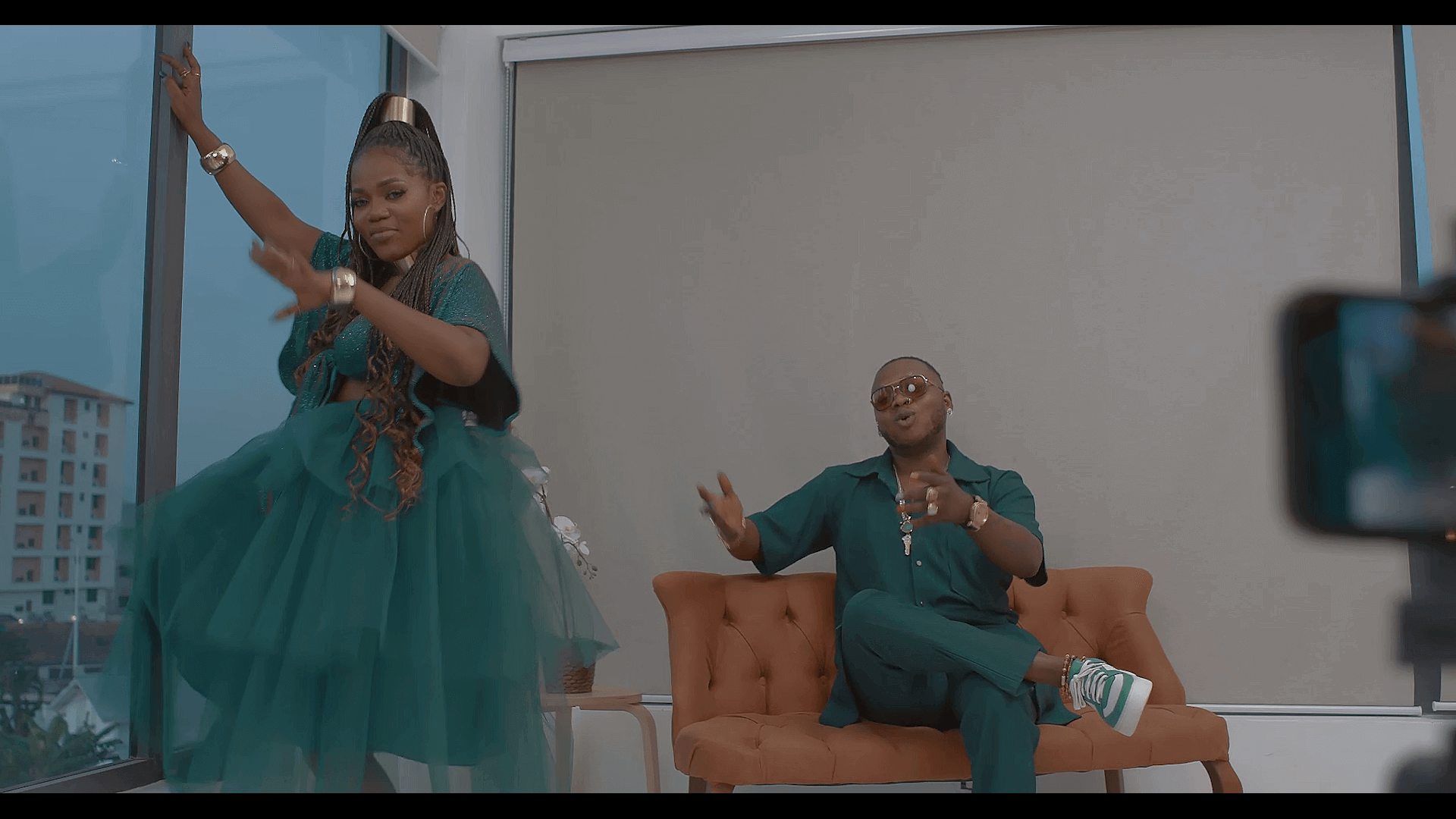 Mzbel - Asibolanga - Official Video
