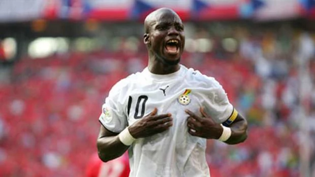 ‘I used my own money to pay for plane tickets, winning bonuses of Black Stars Players’ – Ghana’s favourite captain Stephen Appiah discloses