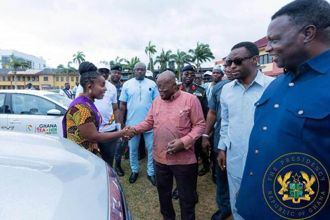 Teachers Day: Govt’s Comprehensive National Teacher Policy has improved the effectiveness our Educators – Prez Akufo-Addo