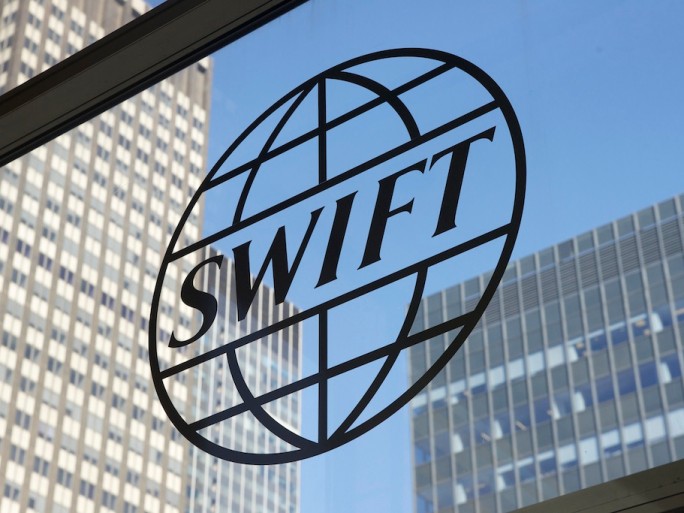Swift connects instant payment systems to bring 24/7 processing across borders