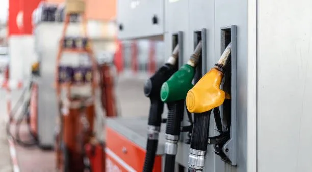 Ghanaians face fuel price uncertainty amid cedi depreciation