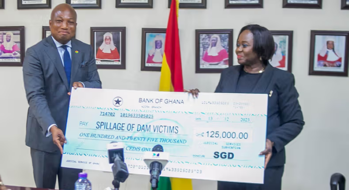 Chief Justice, Judicial Service donate GHS125k to flood victims