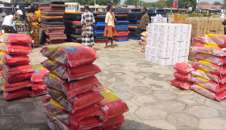 Dam Spillage: CEANA Presents Relief Items To Flood Victims