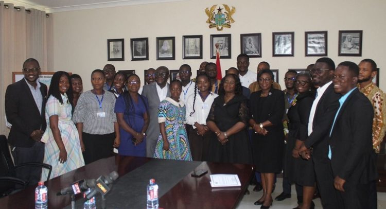 Chief Justice Gertrude Torkornoo in a group photograph with members of the Judicial Press Corps and Judicial Service staff