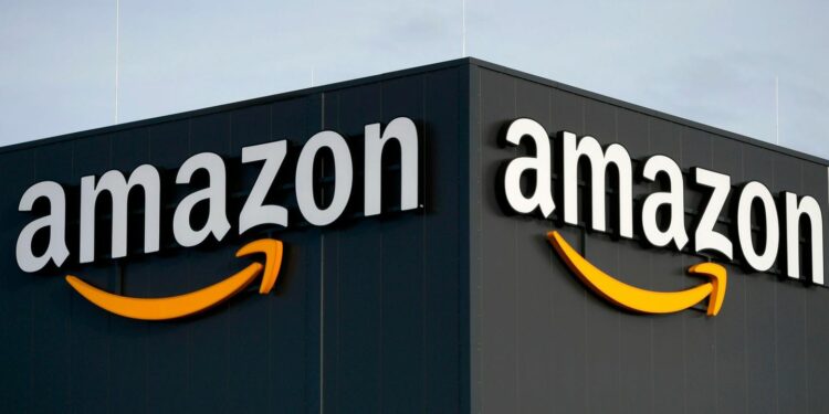 Amazon e-Commerce 108.3 billion Visits: A deep dive into e-Commerce’s unprecedented growth