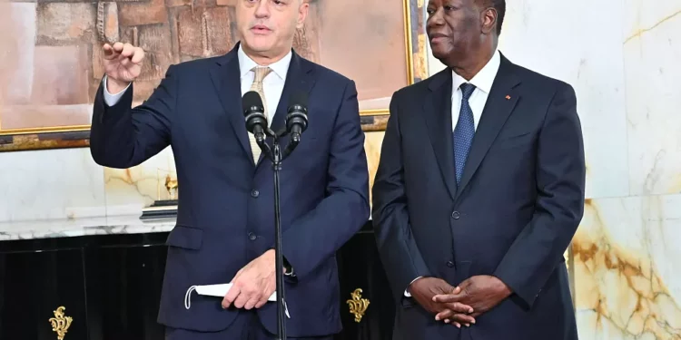 President Alassane Ouattara, Eni CEO Claudio Descalzi announce major discovery in block CI-205 offshore Côte d’Ivoire