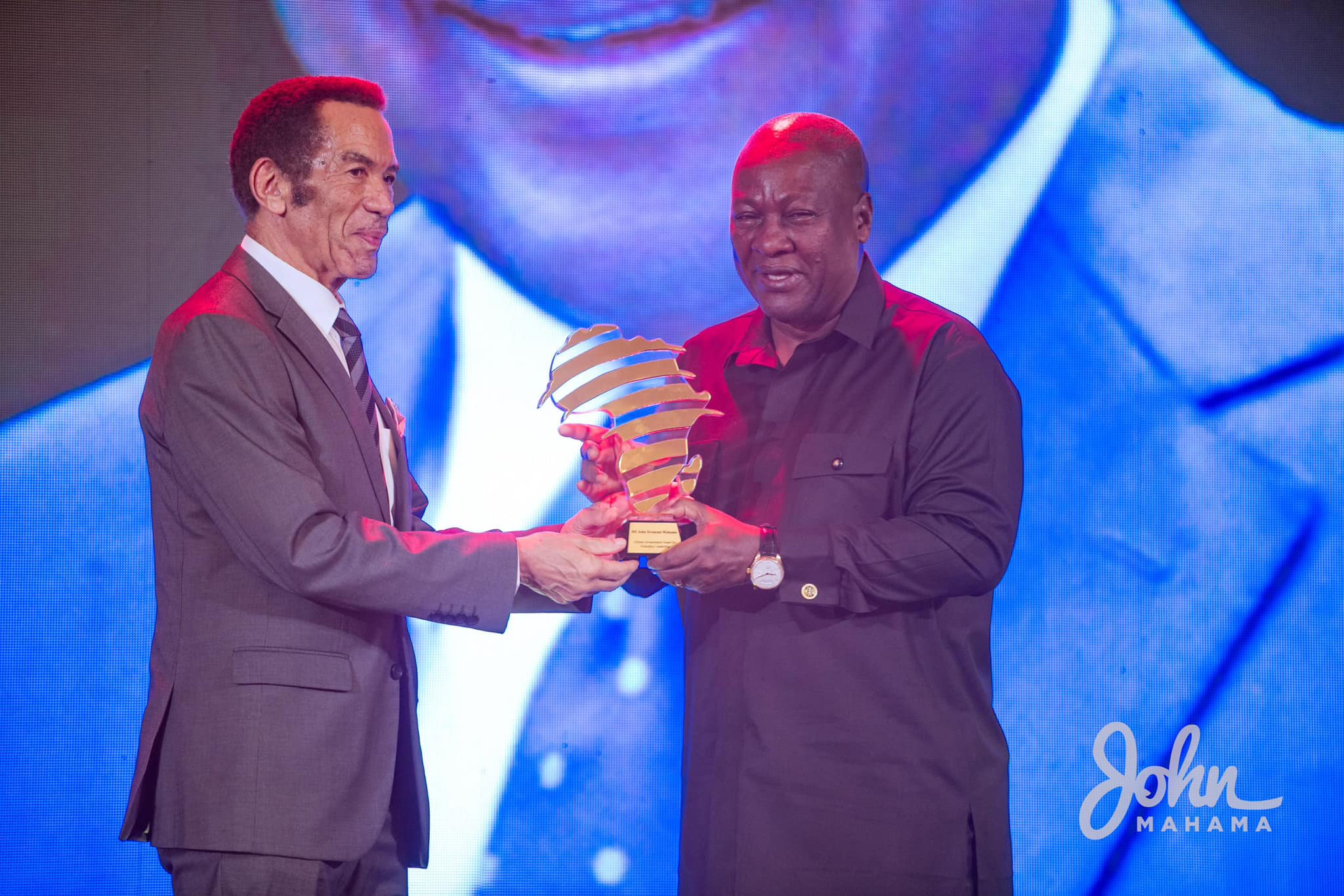 Mahama celebrated at Africa Heritage Awards in Lagos for his exemplary leadership