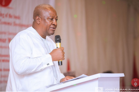 Mahama jabs: No Steering Wheel For a ‘Lincenseless’ and  inexperienced Driver’s Mate