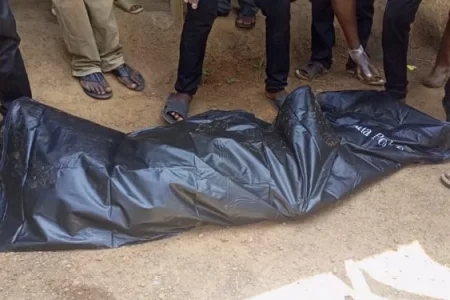 Neatly dressed man found dead in gutter near ADB Bank in Asiakwa
