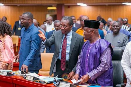 Minority criticizes majority over poor attendance to Parliament